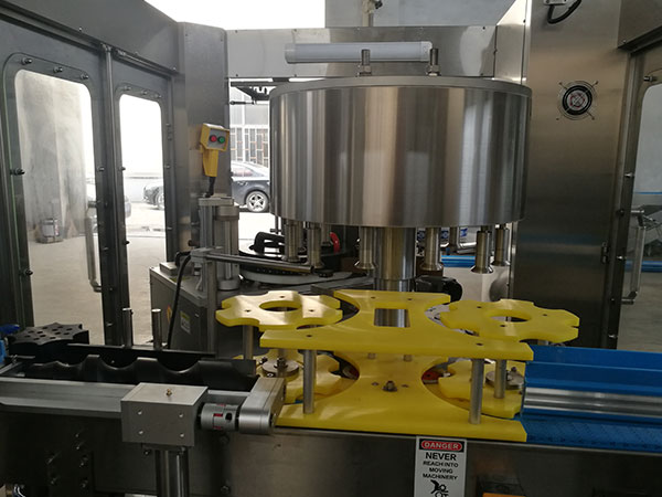 Automatic OPP Hot Melt Glue Labeling Machine