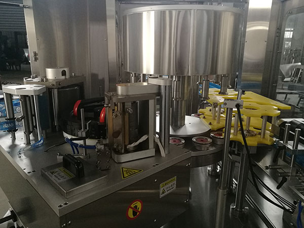 Automatic OPP Hot Melt Glue Labeling Machine