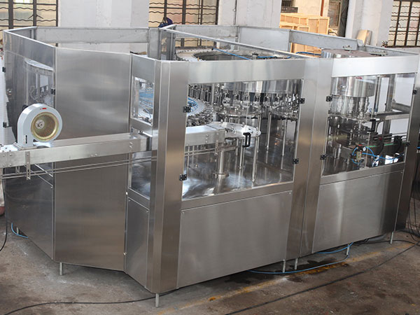 Automatic Carbonated Soft Drink Filling Machine