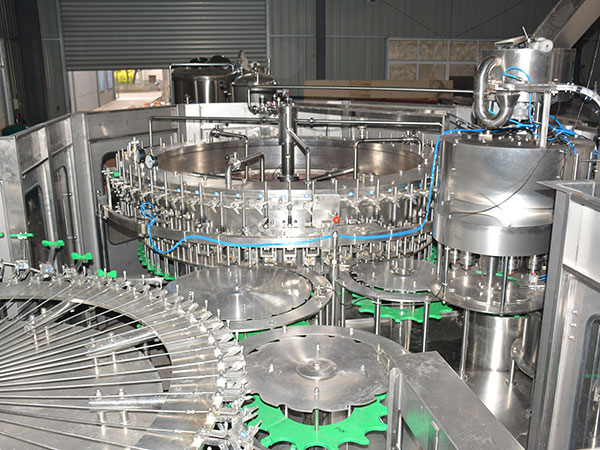 Bottle Carbonated Soda Water Filling Machine