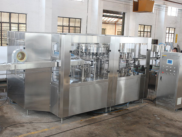 Bottle Carbonated Beverage Filling Machine