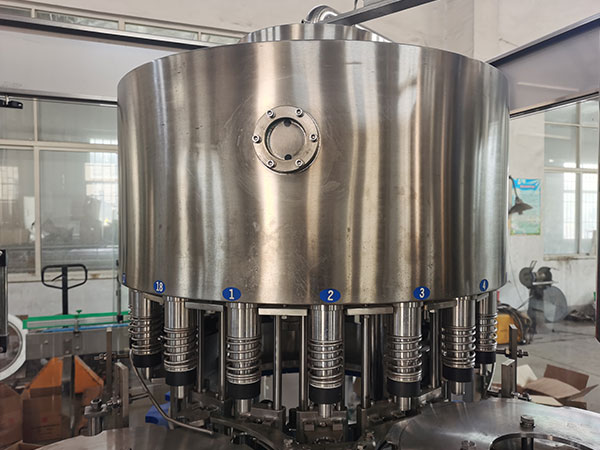 Bottle Drinking Mineral Water Filling Machine